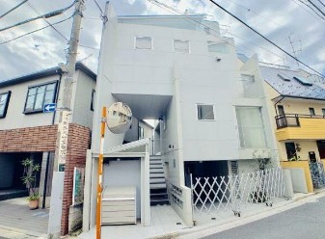 【エントランス】 | 敷地内ゴミ置き場完備！