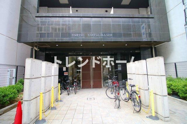 エスライズ四ツ橋のエントランス|選べる家電プランあり！！