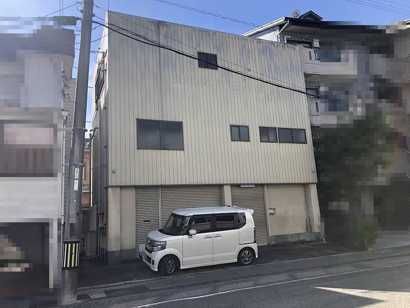 高知市高須新町　店舗付き住宅の外観