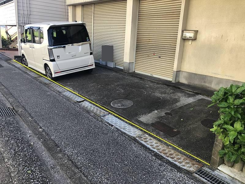 高知市高須新町　店舗付き住宅の駐車場
