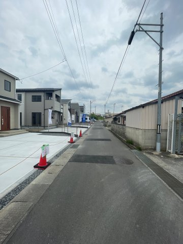 新築戸建・建売　郡山市名倉　BLOOMING GARDEN　全4棟の前面道路含む現地写真