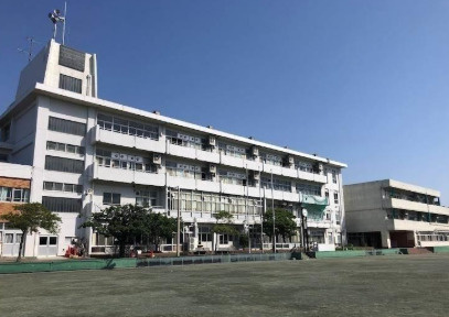 「休日が待ち遠しくなる家。」デザイナーズ3LDK＋書斎の周辺|腰越中学校