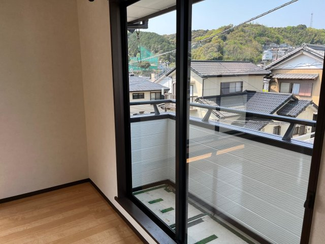 高知市塚ノ原　中古戸建ての洋室