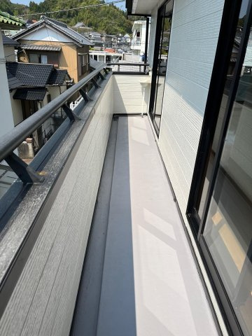 高知市塚ノ原　中古戸建てのバルコニー