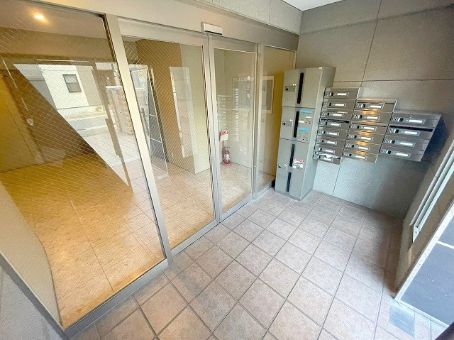 KOKOMOjs豊新のエントランス