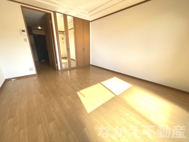 【寝室】 | 落ち着いて過ごせるお部屋なので、寝室にいかがでしょうか