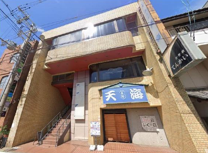 和歌山市畑屋敷千体仏丁　収益ビルの外観