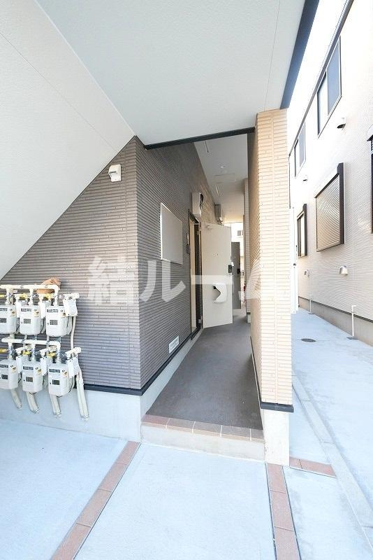 板橋区三園１丁目のアパートのエントランス