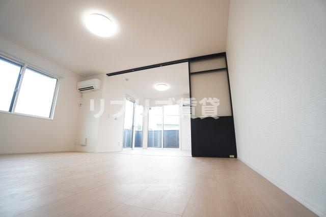 ガーベラ・グレイスの居間・リビング