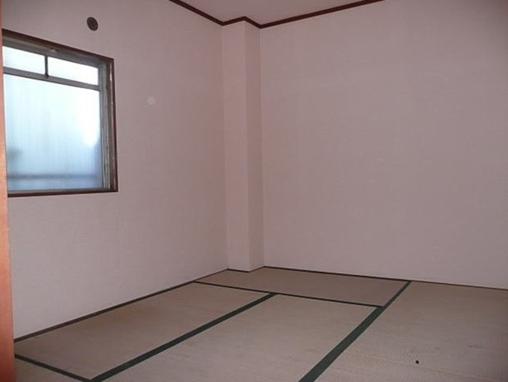 和歌山市小雑賀　収益マンションの和室