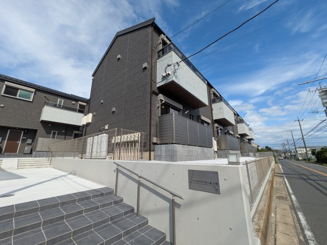 ウィステリア杉の森　B棟