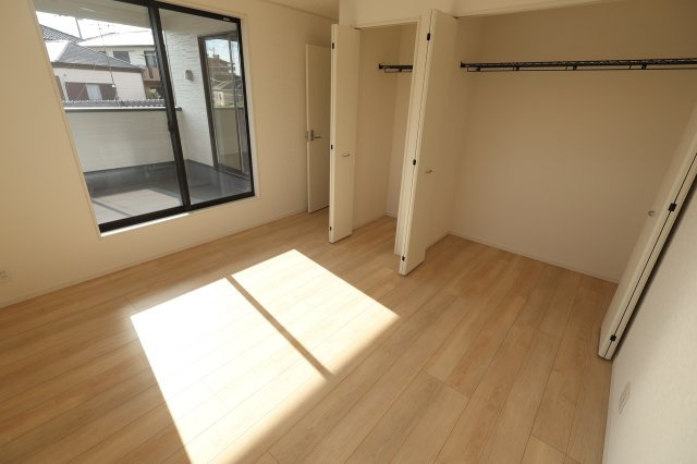 【洋室】 | 《仲介手数料無料》見沼区丸ヶ崎町38-4(2号棟)新築一戸建てクレイドルガーデン | 撮影日 2025年9月29日 15:15 晴れ 