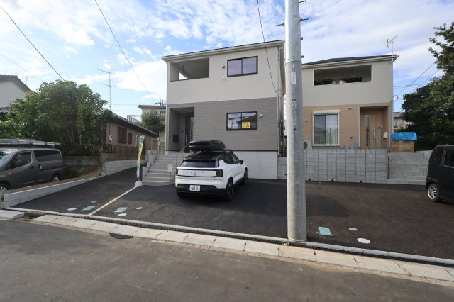 【外観】 | 《仲介手数料無料》見沼区丸ヶ崎町38-4(2号棟)新築一戸建てクレイドルガーデン | 撮影日 2025年9月29日 15:15 晴れ 