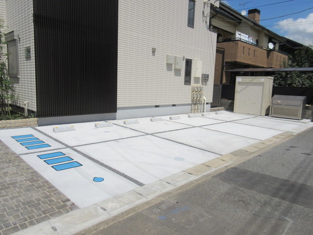 ボン　ファミールの駐車場|★敷地内駐車場★