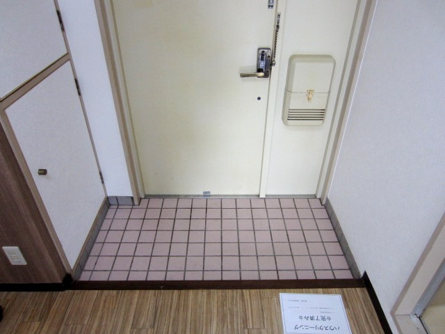 【玄関】