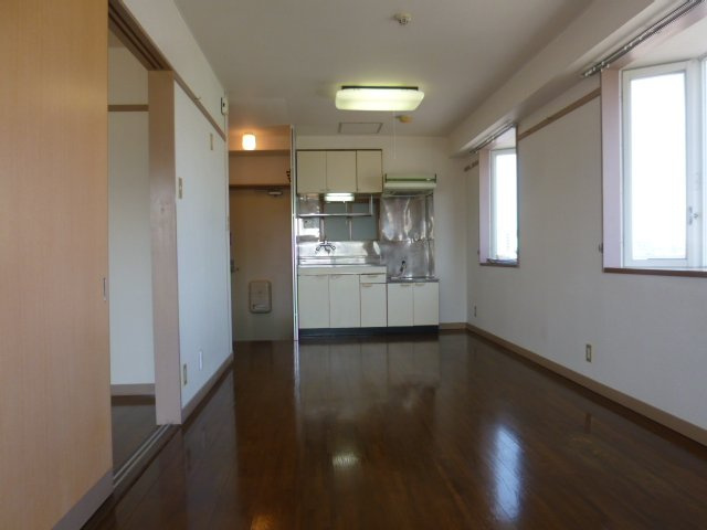 ４０３号室（１ＬＤＫ）　ＬＤＫ