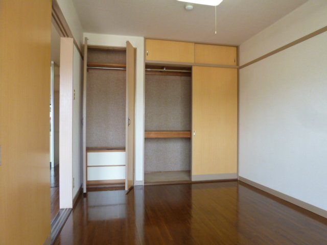 ３０２号室（１ＬＤＫ）　洋室