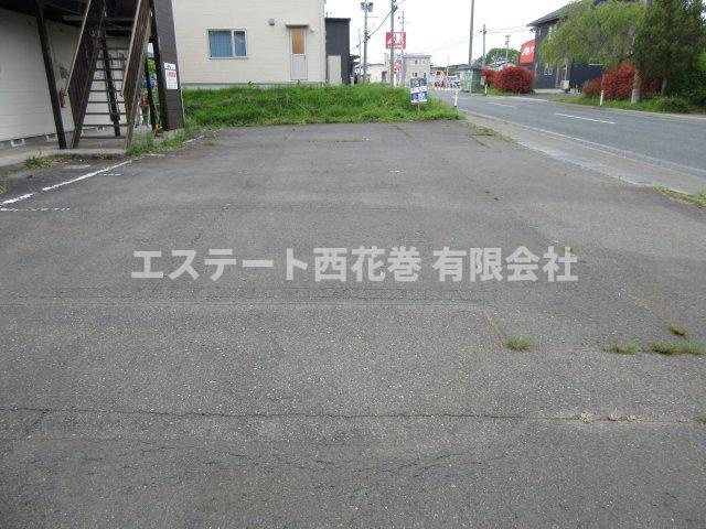 バウハウス松園の駐車場