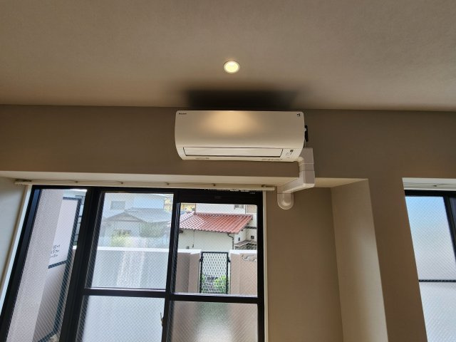 【冷暖房・空調設備】 | コアマンション博多南 | エアコン設置済みなので入居してすぐから快適に生活していただけます