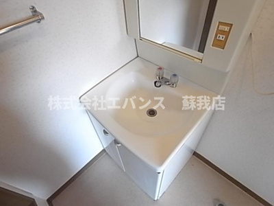 【独立洗面台】 | リバーストーン | 独立洗面台あり、毎朝おしゃれに忙しい女性の方におすすめです