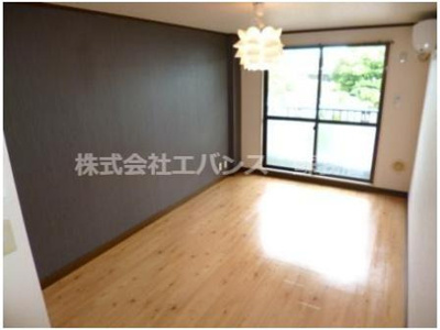 【居間・リビング】 | サンセゾン | リビングです