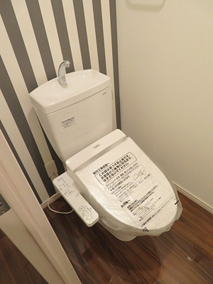 【トイレ】 | リヴァイン博多駅南 | 別号室の写真になります。現況優先。