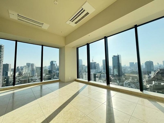 港区浜松町２丁目の賃貸マンションの居間・リビング