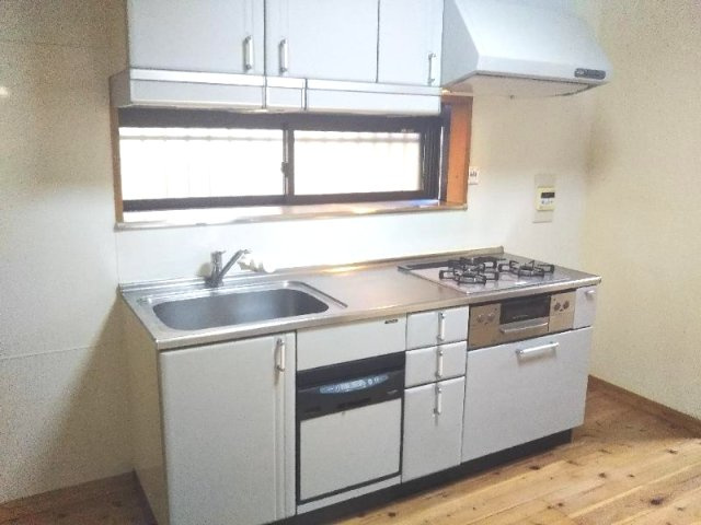 西真上1丁目　戸建のキッチン|キッチンでお料理をお楽しみください