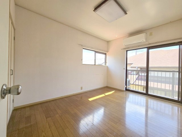 日高市武蔵台1丁目　中古戸建の洋室|2025年5月撮影