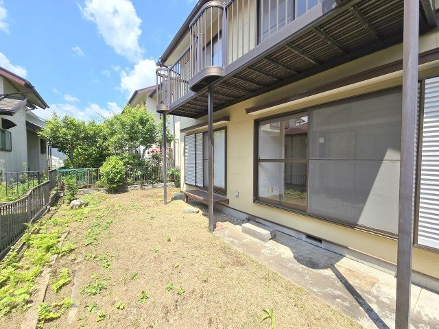 日高市武蔵台1丁目　中古戸建の庭|2025年5月撮影