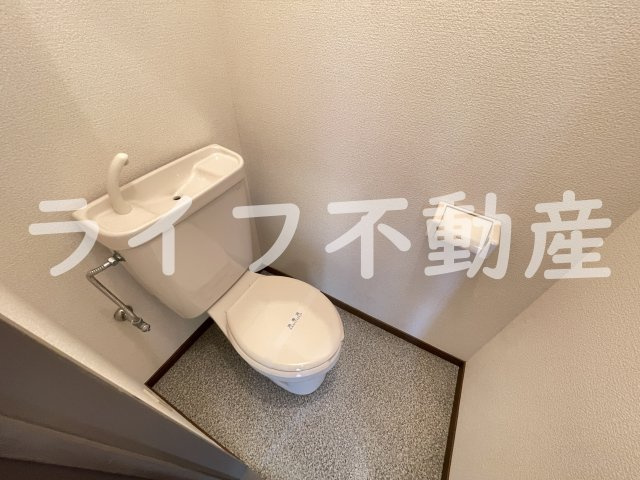 アーネストのトイレ|清潔感のあるトイレです