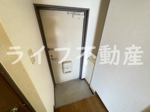アーネストの玄関|落ち着いた玄関です