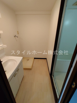 【バルコニー】 | フリーダムコート弐番館