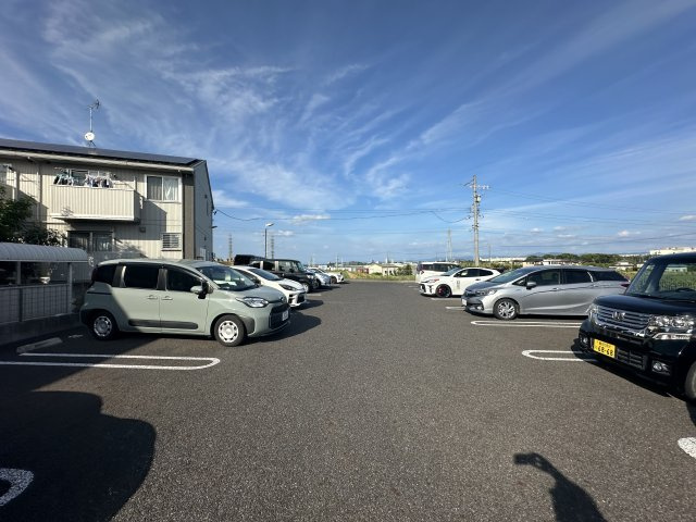 ＺＩＬＬＩＯＮ　B棟の駐車場