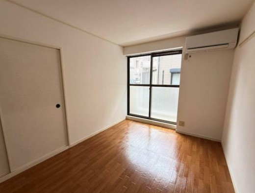 シュロス・プリーマの居間・リビング|別号室の写真です