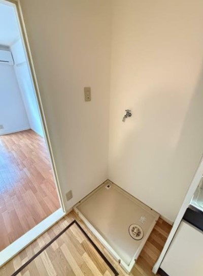 シュロス・プリーマの洗面所|※別号室参考写真です