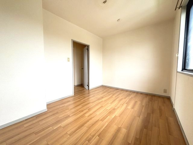 サンビレッジ杉山Aの洋室