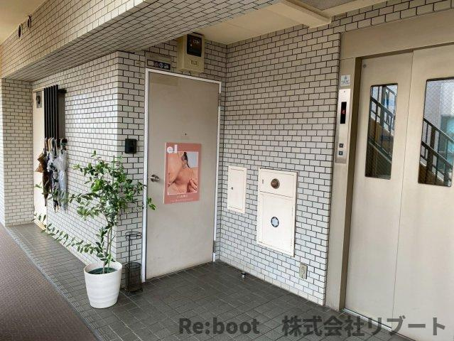 レジデンス船橋のエントランス