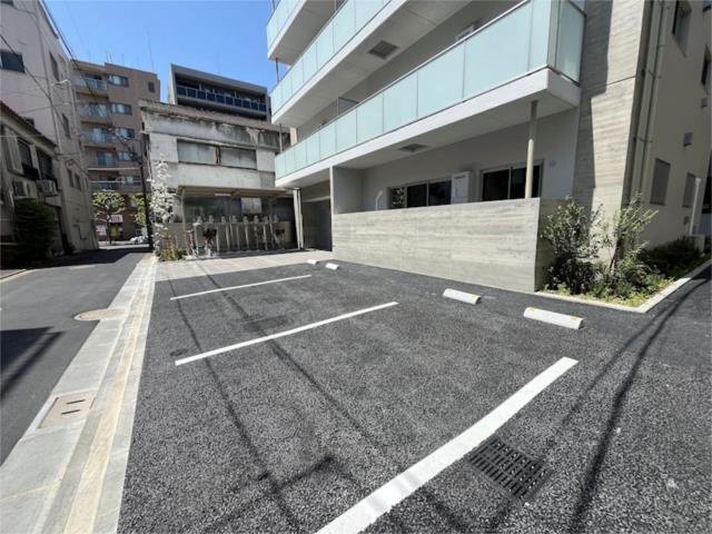 Ｍａｉｓｏｎ　Ｃｈａｌｅｕｒ（メゾン　シャルール）の駐車場| 