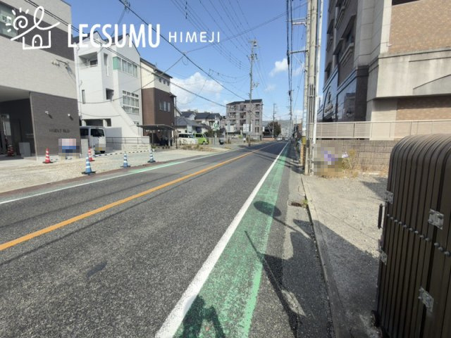 姫路市河間町／売土地の前面道路含む現地写真