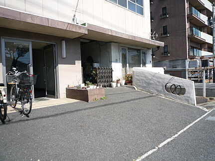 メイゾン・ド・川広の駐車場