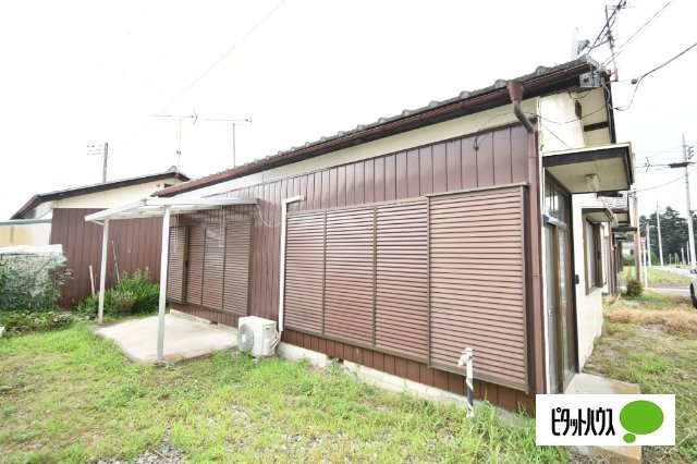 トロワグラーシア