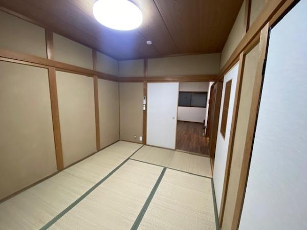 【寝室】