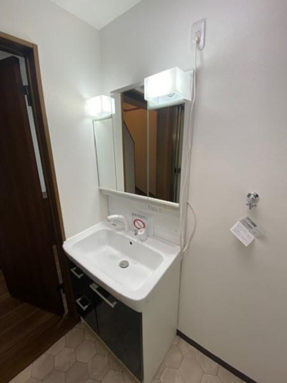 【独立洗面台】