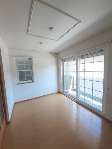 フォレスタ・高松　Ⅱの居間・リビング