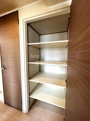 【設備】 | レジディア心斎橋ウエスト | 廊下部分には収納スペースがあります！