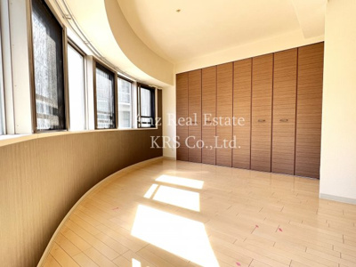 【その他】 | レジディア心斎橋ウエスト | 明るい！窓がたくさんあって開放感ばっちり