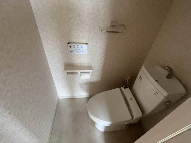 ポレスター越前町のトイレ