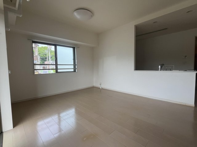 ポレスター越前町の居間・リビング|LDK　14.5帖