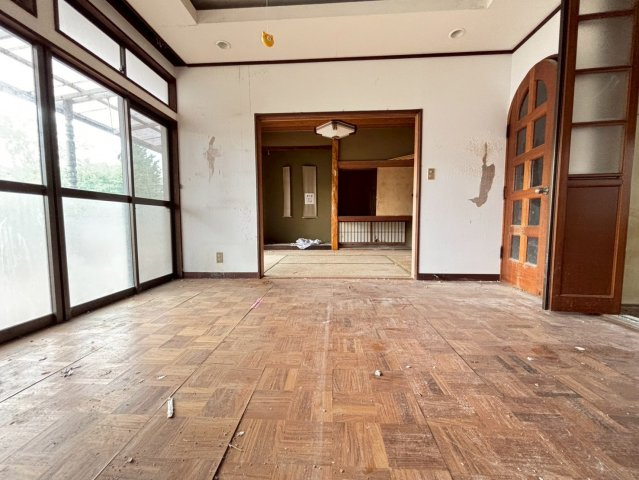 土浦市東崎町　中古戸建の居間・リビング